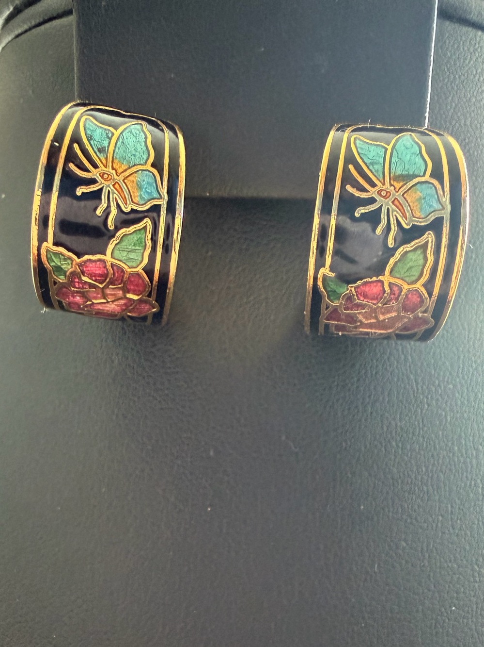 Vintage Cloisonne Floral Hoop Earrings Gold Tone 1980s butterfly roses